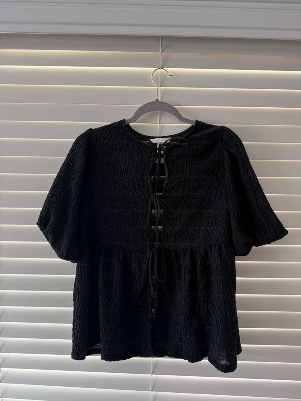 H&M Black Textured Tie-Front Blouse